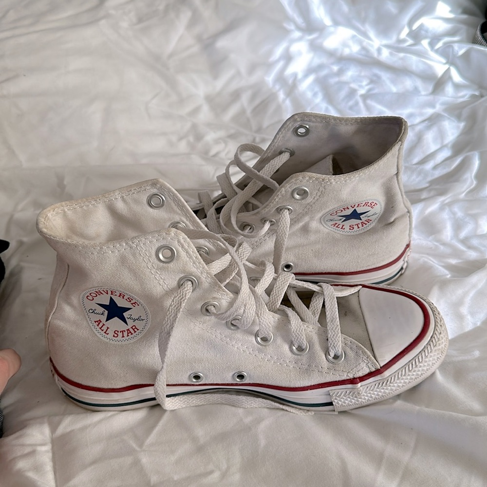 women’s size 8 Converse